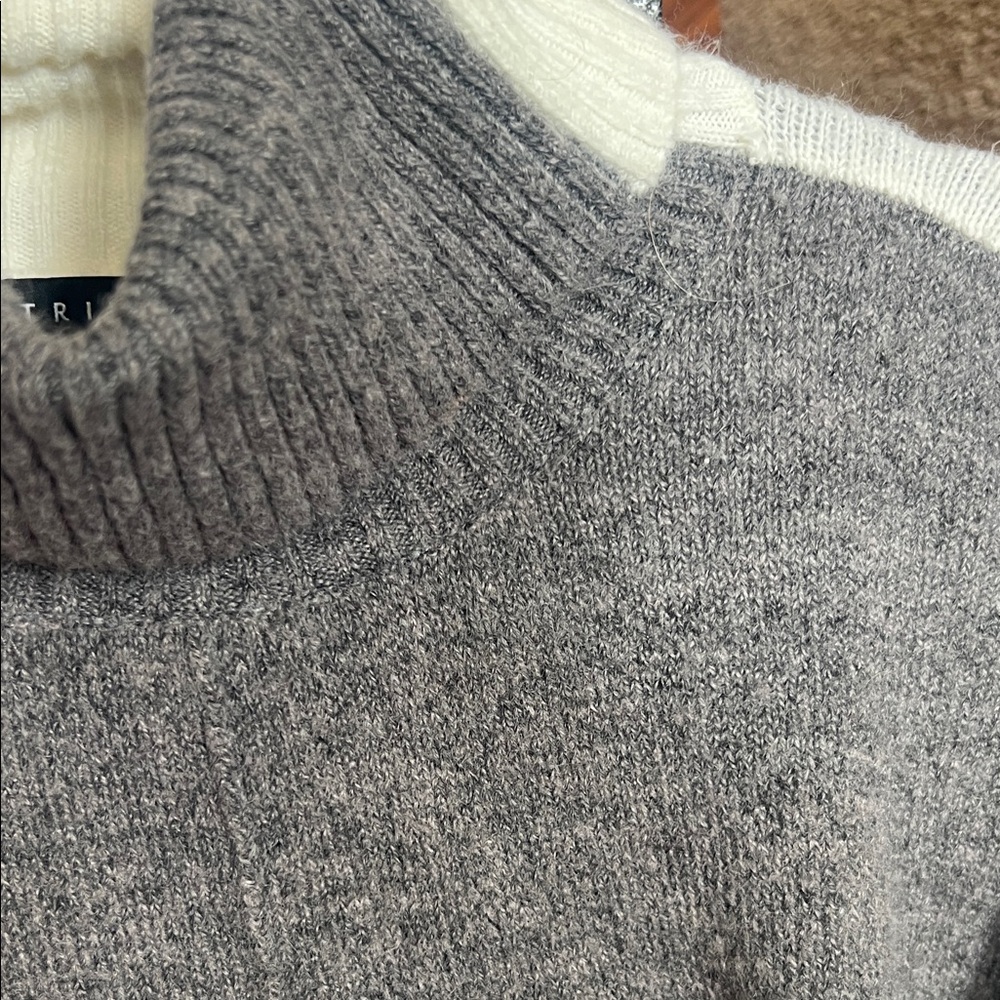 Tribal Two-Tone Knit Sweater in Black & Cream - Picture 3 of 8
